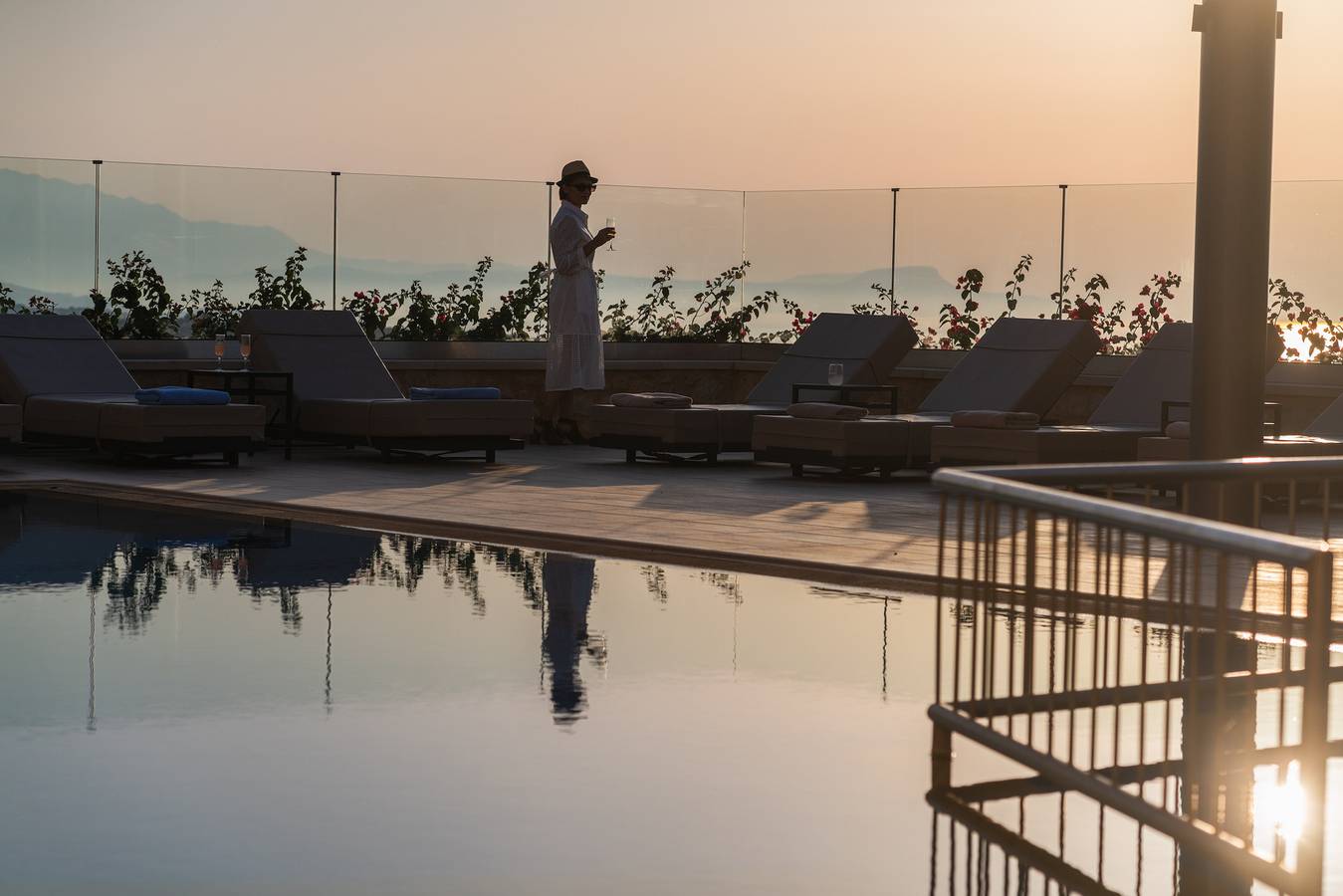 Stonebuilt Fortress with Pool & Sunset Seaviews in Asteri, Rethymno region