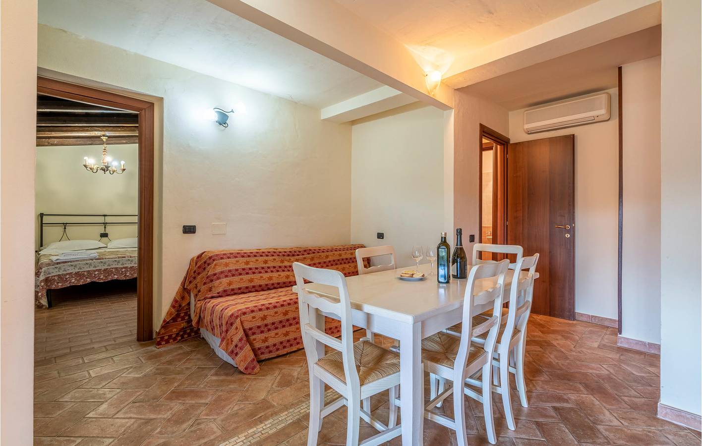 Holiday home for 7 people with pool in Montefiore dell'Aso, Ascoli Piceno Province