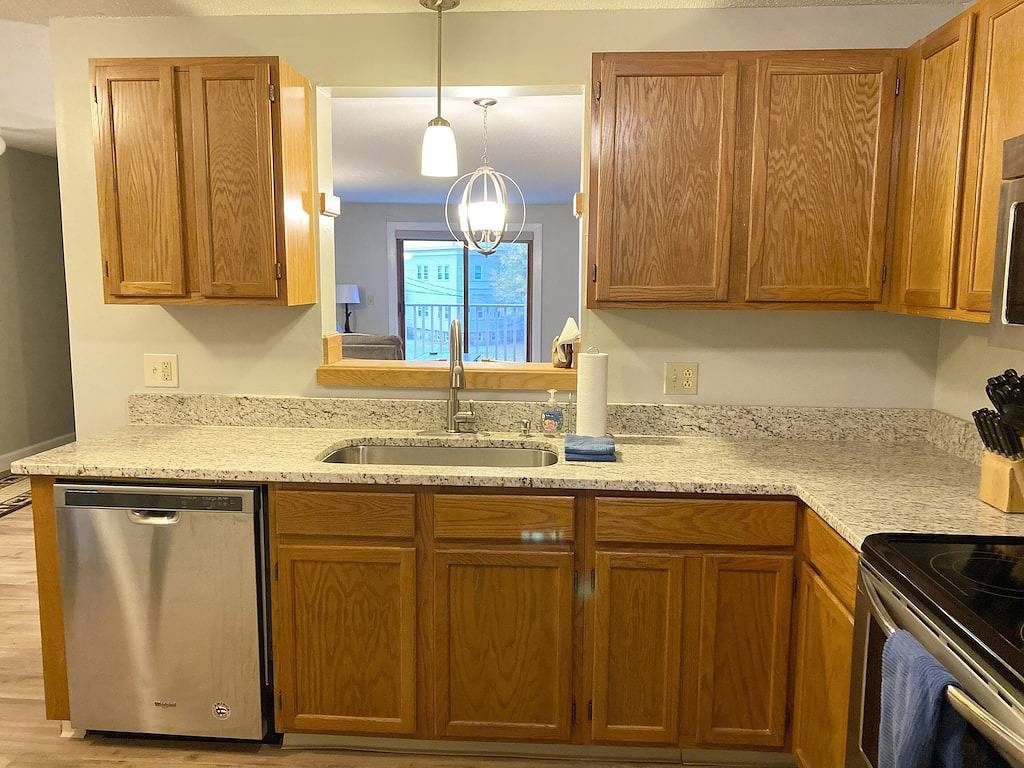 Ganze Wohnung, Apartment mit 2 Schlafzimmern nur wenige Schritte von der Main Street entfernt in Lincoln (NH), Franconia Notch