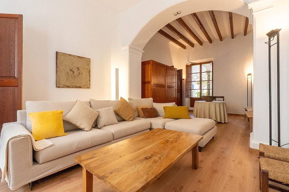 Awesome home in Artà with Wifi in Artà, East Majorca