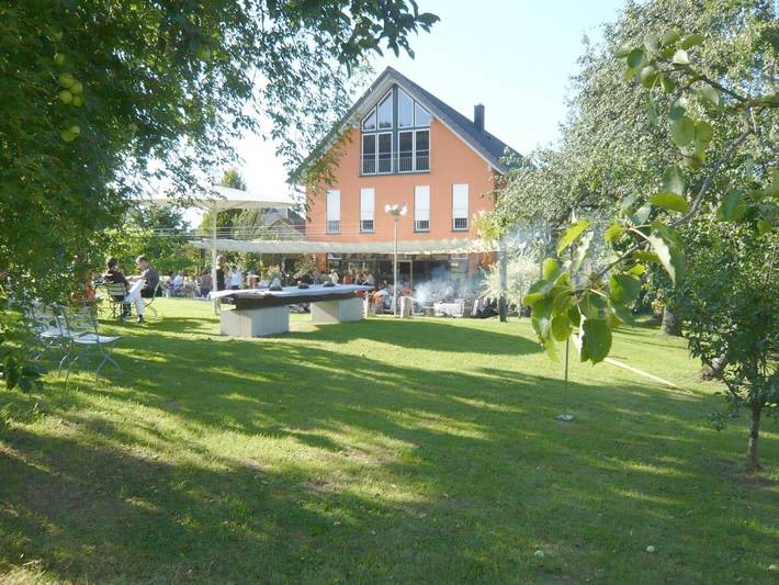 Hotel für 2 Personen, mit Terrasse und Garten sowie Sauna und Ausblick in Singen