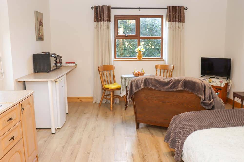 Wheatfield Lodge, pet friendly in Fethard-On-Sea, County Wexford in Fethard, County Wexford