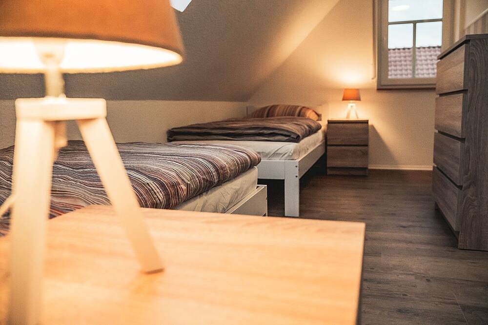 Ferienhaus Regine am See mit Privatstrand - Regine in Aurich, Landkreis Aurich