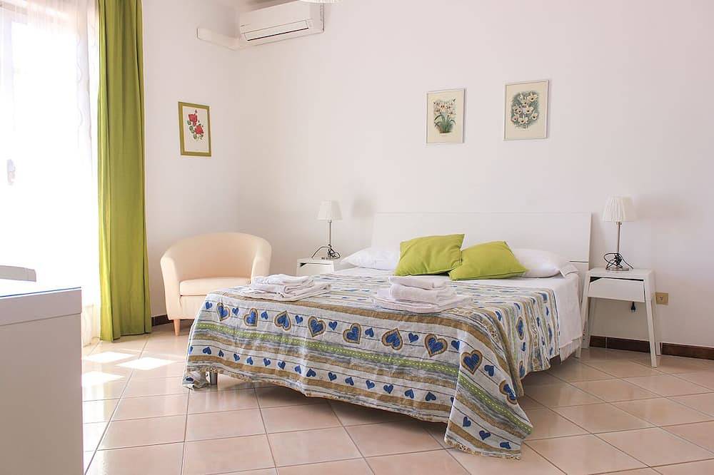 The Villa of Lemons - Panoramic Villa with pool in Latina Provinz