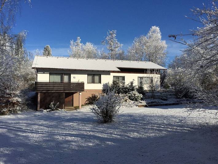 Ferienhaus für 6 Personen, mit Pool und Garten sowie Terrasse, mit Haustier in Nesselwang