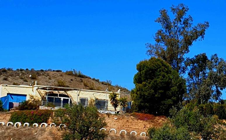 Location de vacances pour 8 personnes, avec Terrasse et Jardin ainsi que Piscine et Vue à Tabernas