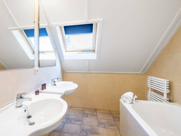 Luxuriצse Villa in Weert f�r 24 Personen in Weert, Limburg (Niederlande)