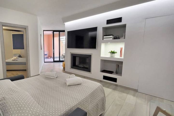 Luxusvilla, Bergblick, privater Pool, WLAN und optionaler Kochservice. in Piazza al Serchio, Garfagnana