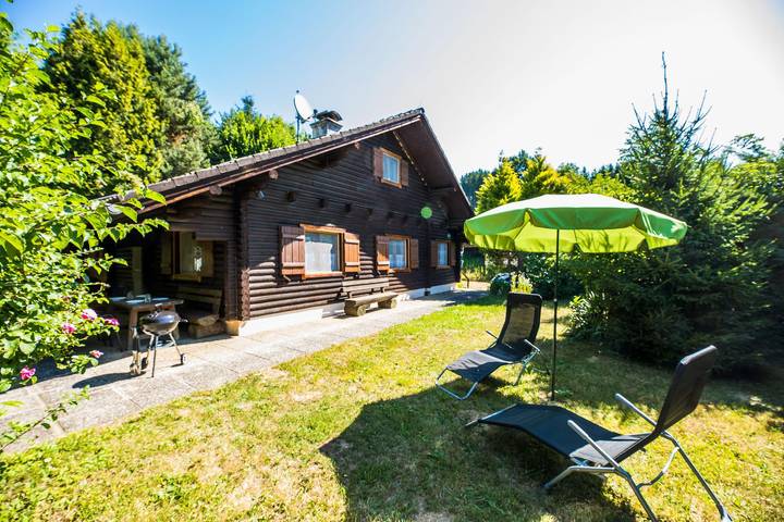 Ferienhaus für 8 Personen, mit Terrasse und Garten in Bad Waltersdorf
