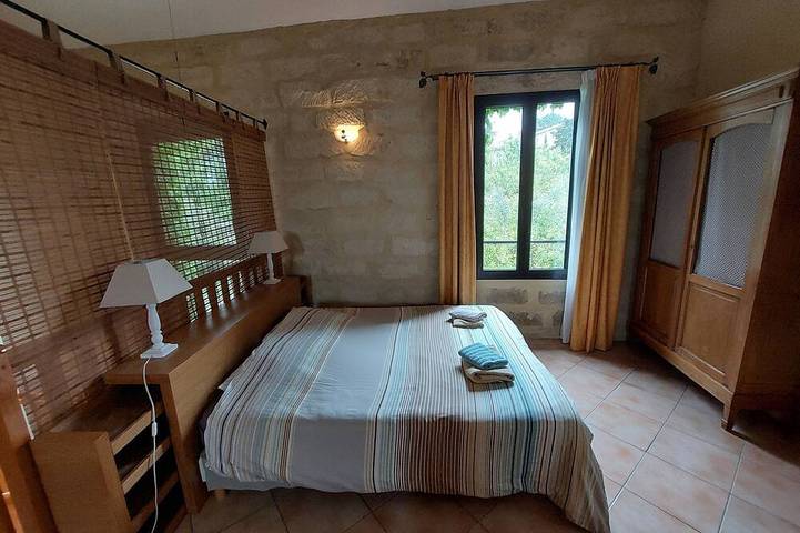 Gîte pour 2 personnes, avec jardin et piscine, animaux acceptés à Sommières - 3