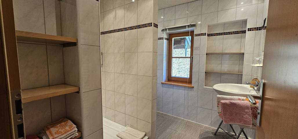 Ganze Ferienwohnung, Ferienwohnungen Bauer - Chiemgau Karte - Ferienwohnung Hemboch für 2 Personen, separates Schlafzimmer, Du/Wc, 37 m² in Inzell, Bayerische Alpen