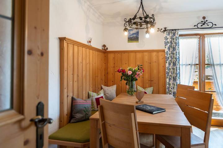 Ferienwohnung für 5 Personen, mit Balkon und Ausblick in Wallgau - 4