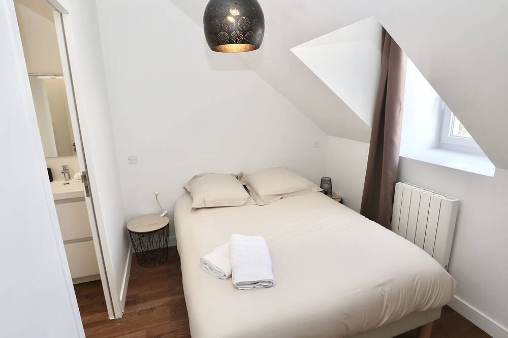 Apartamento entero, Napoléon Gare 8 ★ T2 ★ Dernier Etage ★ Bylocly in Pontivy, Pontivy region