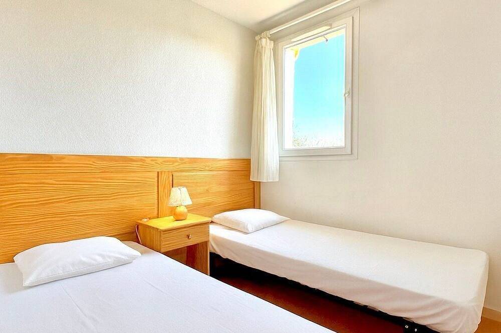 Entire apartment, L'écrin du mas, 4 guests, Pool in Calvisson in Calvisson, Nimes region