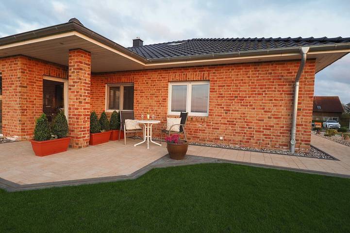 Ferienwohnung für 2 Personen, mit Garten in Carinerland