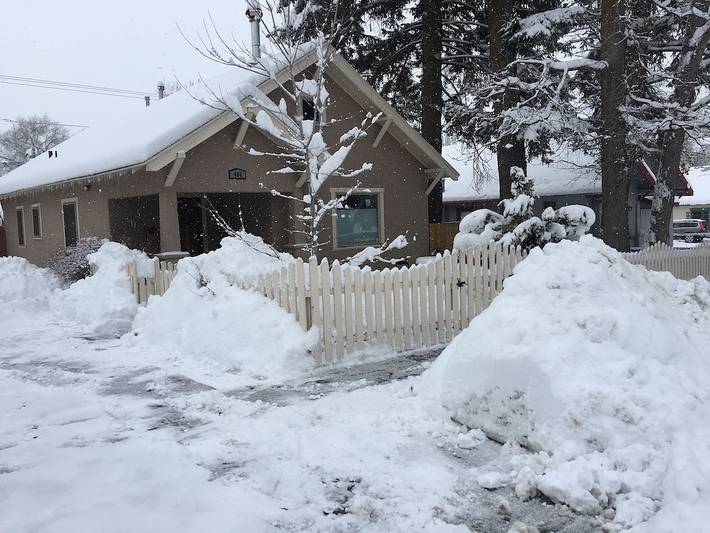 Vacation rental for 6 people, with terrace and yard as well as hot tub, with pets in Flagstaff