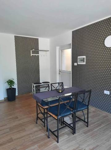 Ferienwohnung für 2 Personen, mit Terrasse und Ausblick in Bovec