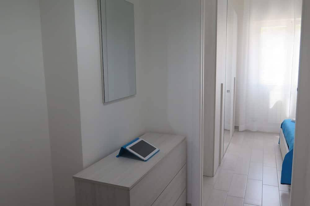 Appartamento intero, A casa di Marta bivani con giardino privato in Palese, Bari