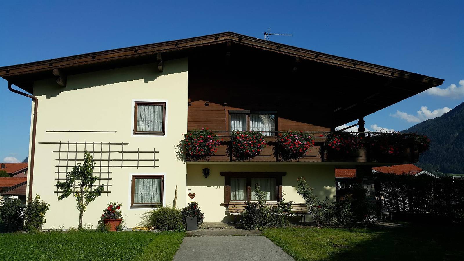 Ganze Ferienwohnung, Appartement Zillertalblick-Garten in Münster (Tirol), Kufstein Umgebung