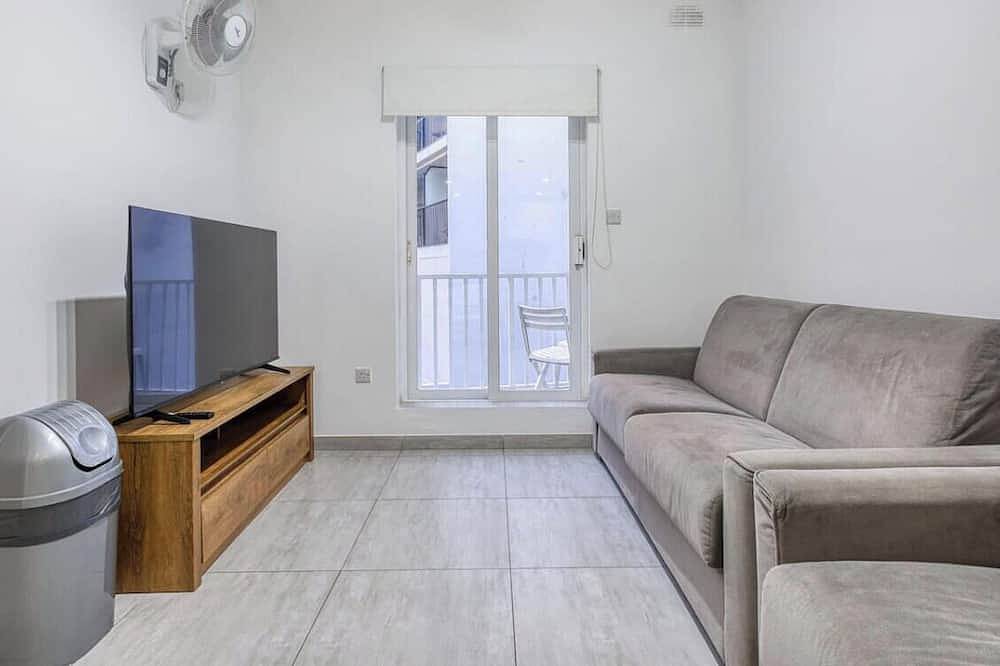 Geheel appartement, Prime Paceville Spot with Group-Friendly Space! in Paceville, San Giljan