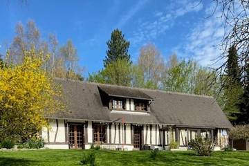 Gîte pour 9 personnes, avec jardin à Montville (homonymie)