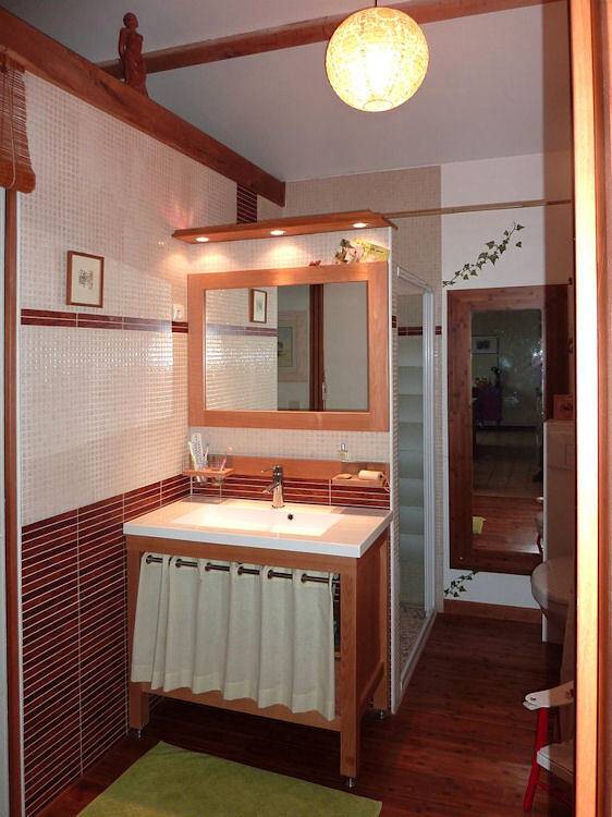 Chambre d'hôtes à Caen-Mondeville - La chambre in Mondeville, Région de Caen