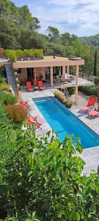 Alojamiento y desayuno para 2 personas, con terraza y sauna además de piscina y vistas - 1