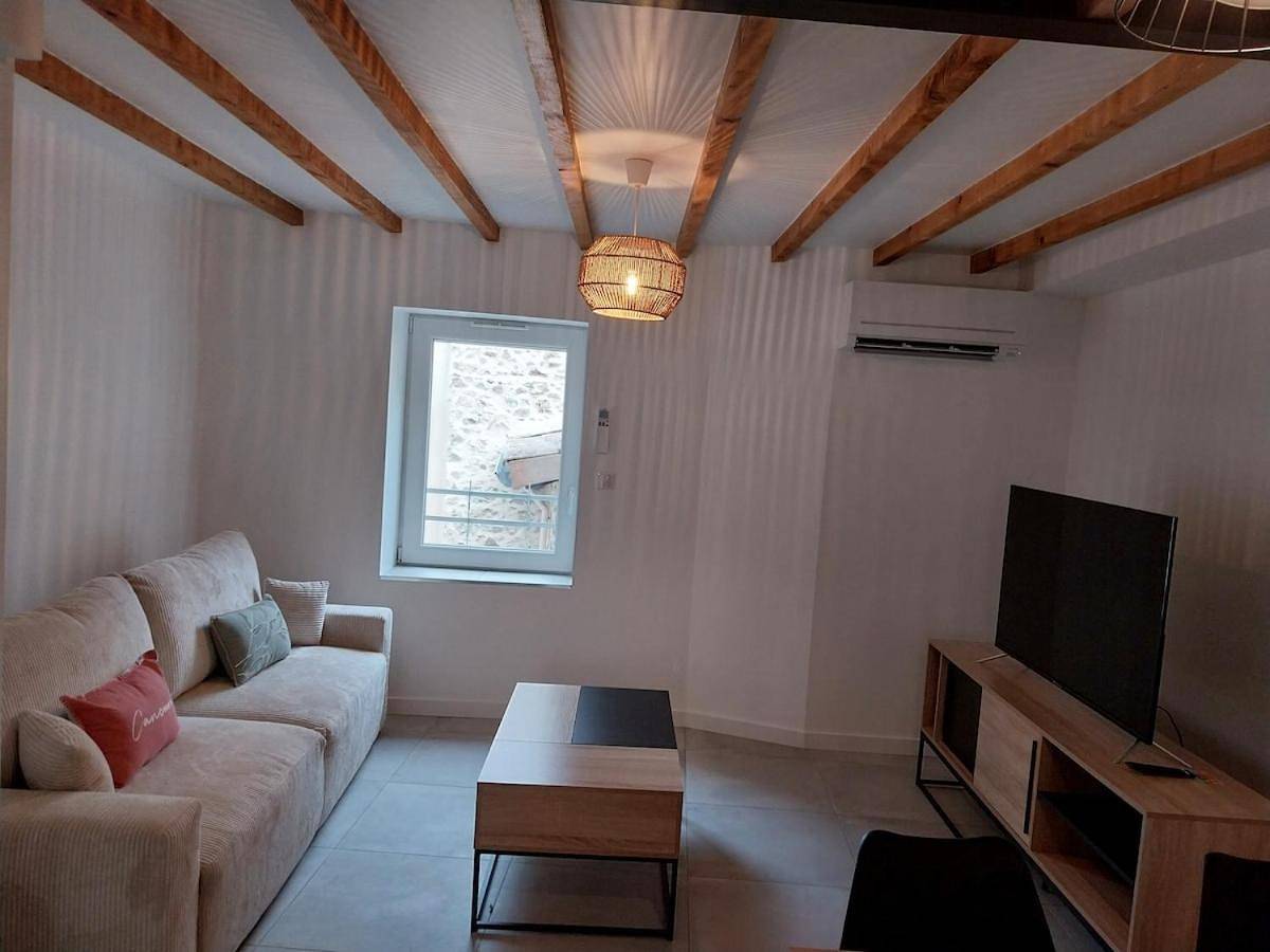 Appartement entier, Appartement cosy et calme in Saint-Pierre-de-Bœuf, Parc Naturel Régional du Pilat