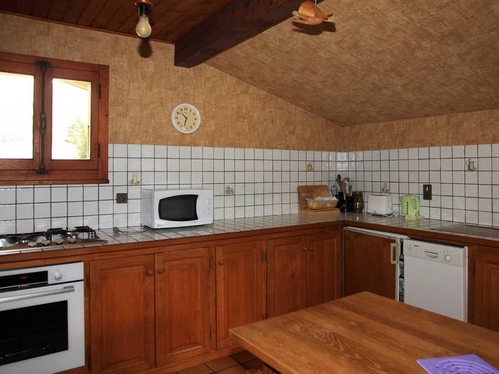 Ganzes Studio, Charmante Villa in Samoëns mit Wifi und 2 Schlafzimmern in Samoëns, Region Bonneville