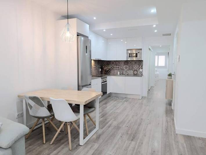 Apartamento de vacaciones para 5 personas, con balcón - 1