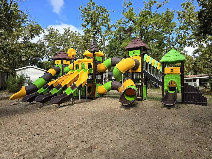 Camping für 5 Personen, mit Pool und Terrasse in der Bassin d’Arcachon - 2