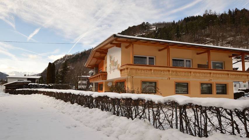 Ferienwohnung für 4 Personen, mit Balkon in Oetz