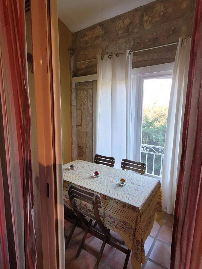 Gîte pour 5 personnes, avec piscine ainsi que jardin et balcon dans Albaron - 4