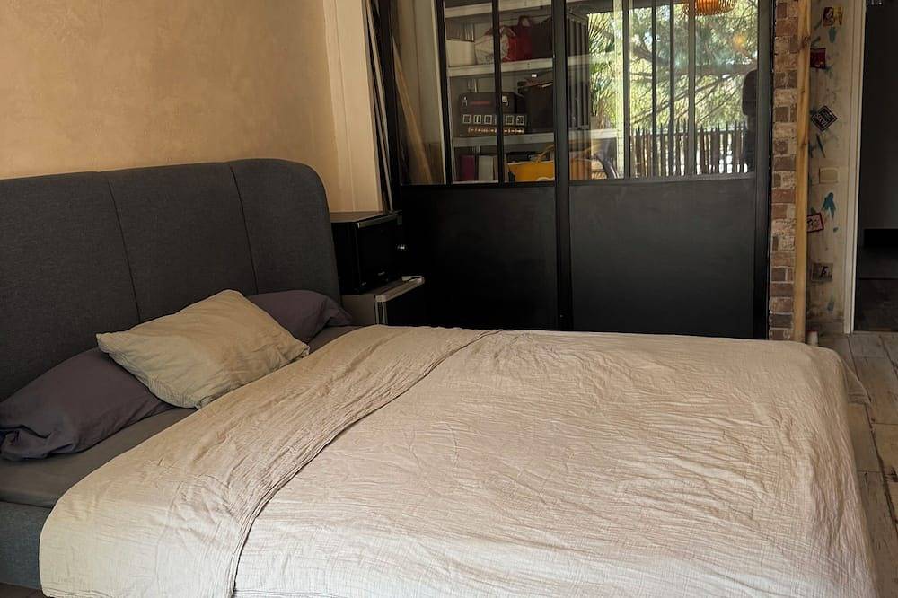 Lucky Art Home, Montpellier Center Town 2 Streetcar Stops And Beaches 10 Min Away. in Prés d'Arènes, Montpellier