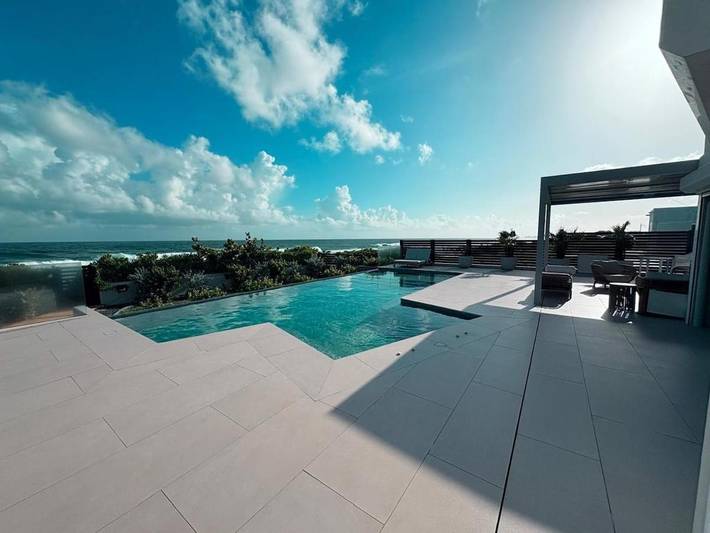 Villa pour 6 personnes, avec vue ainsi que balcon et piscine