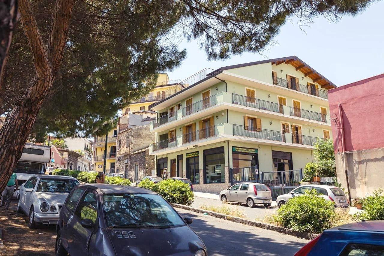 Double Room with Balcony in Paternò, Catania e dintorni