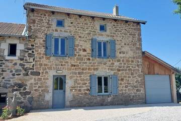 Gîte pour 8 personnes, avec terrasse à Yssingeaux