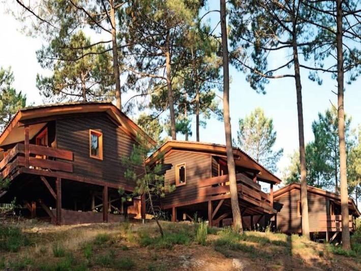 Location de vacances pour 2 personnes, avec balcon et piscine, adapté aux familles à Carcans