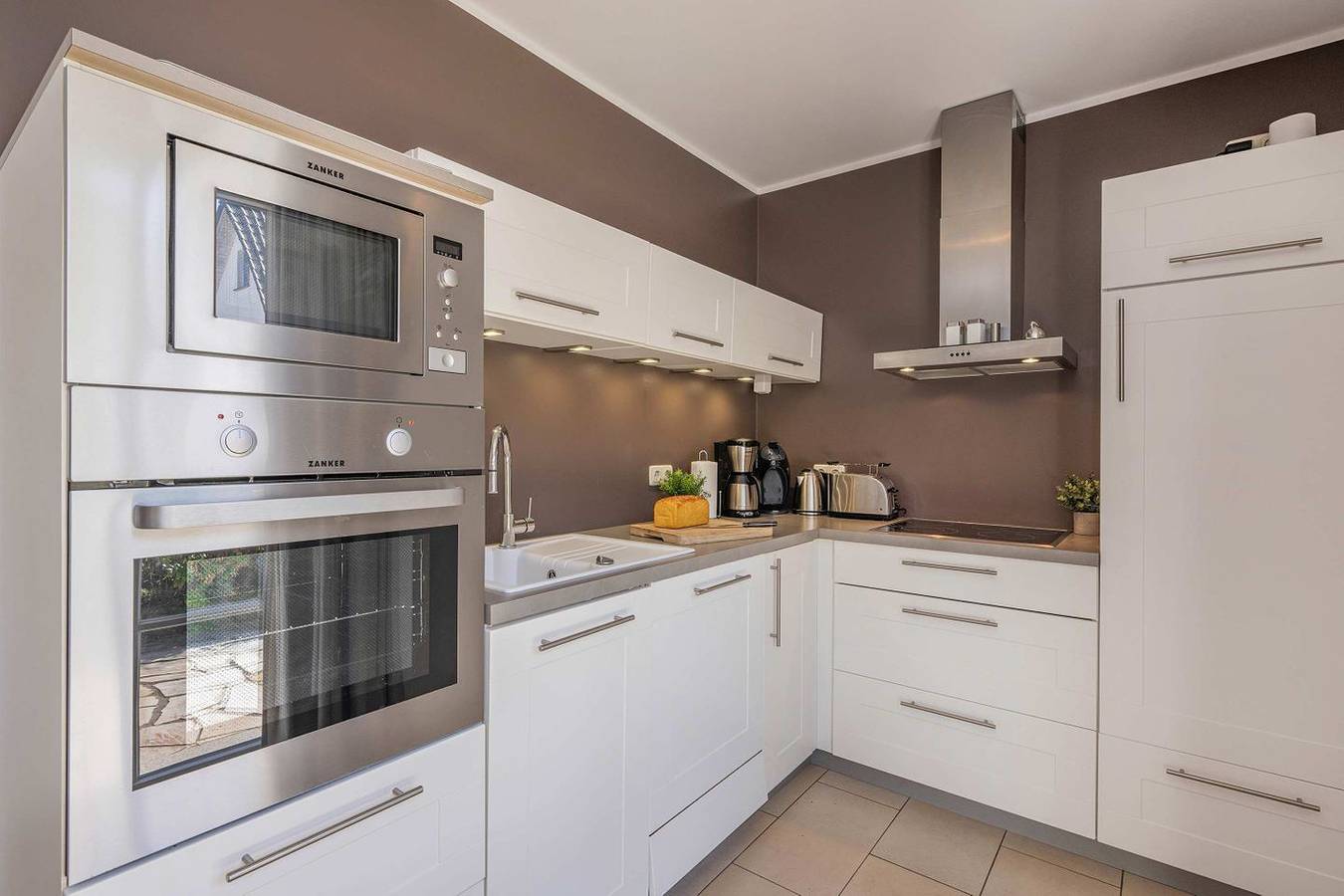 Modernes Ferienhaus mit Sauna, Garten & Strandnähe auf Usedom in Koserow, Bernsteinbäder