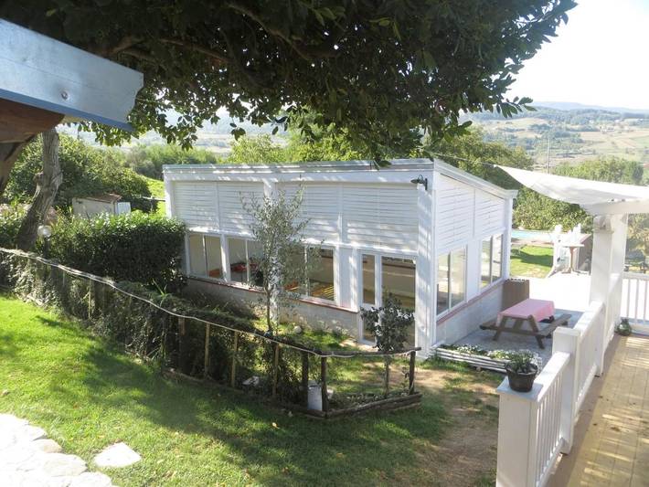 B&b per 4 persone, con Balcone e Terrazza nonché Giardino e Piscina in Basilicata