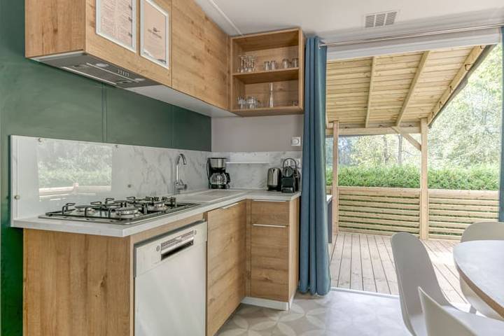 Caravane pour 6 personnes, avec terrasse et balcon/terrasse à Le Bourg-d'Oisans - 3