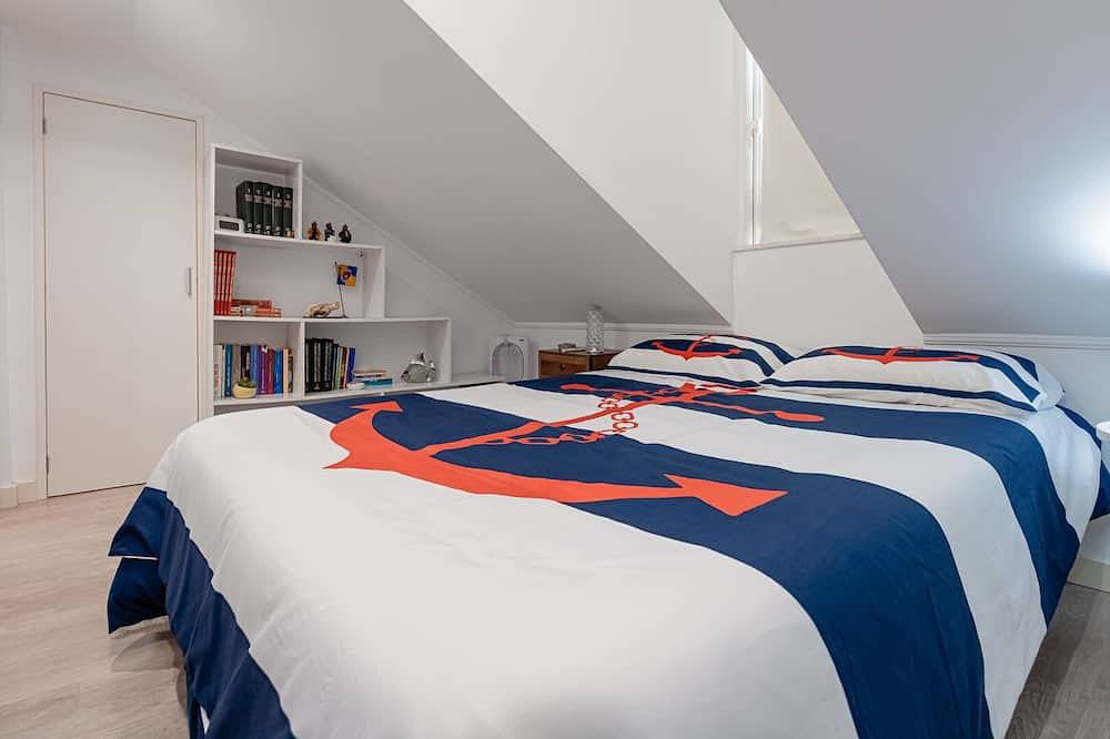 Apartamento entero, Bañado en luz natural, ofrece vistas panorámicas in Seixal, Halbinsel von Setúbal