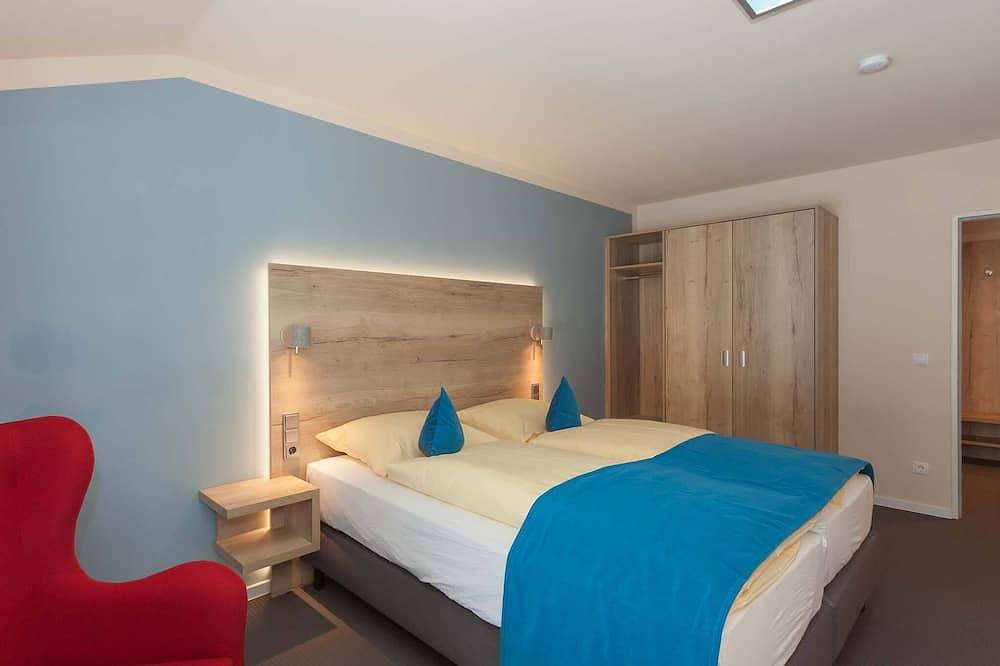 Ganze Wohnung, Dachstudio mit separatem Schlafzimmer in Obersalzberg, Berchtesgaden