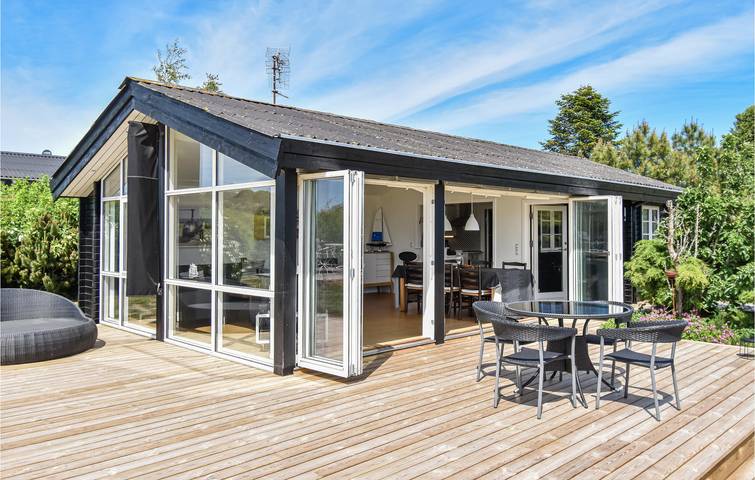 Ferienhaus für 3 Personen, mit Terrasse und Garten in Fåborg