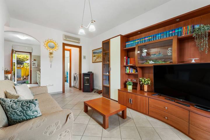 Ferienhaus „Patty“ mit privatem Garten, Balkon und Klimaanlage in Teulada, Cagliari Provinz
