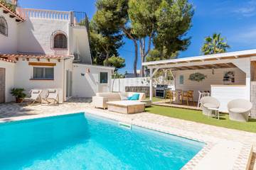 Holiday Rental for 16 People in Benissa, Costa Blanca, Photo 1