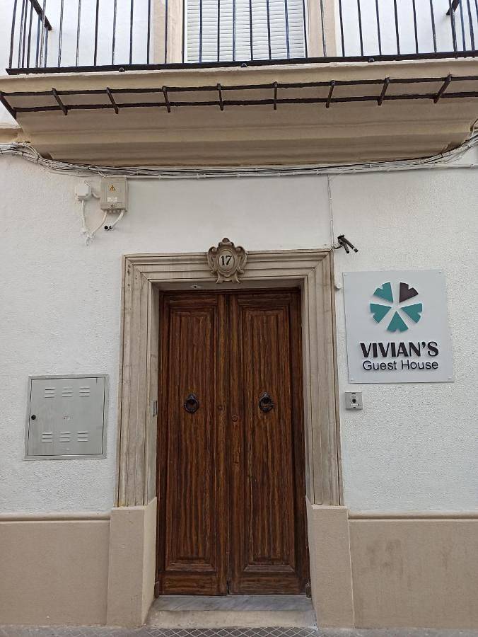 Vivian's Guest House Auto Check-in in Jerez de la Frontera, Costa de la Luz
