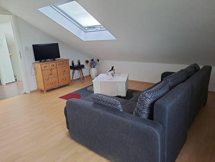 Entire apartment, Holiday Apartment 'Haus Sonnenschein' with Shared Garden and Wi-Fi in Volkmarsen, Landkreis Waldeck-Frankenberg