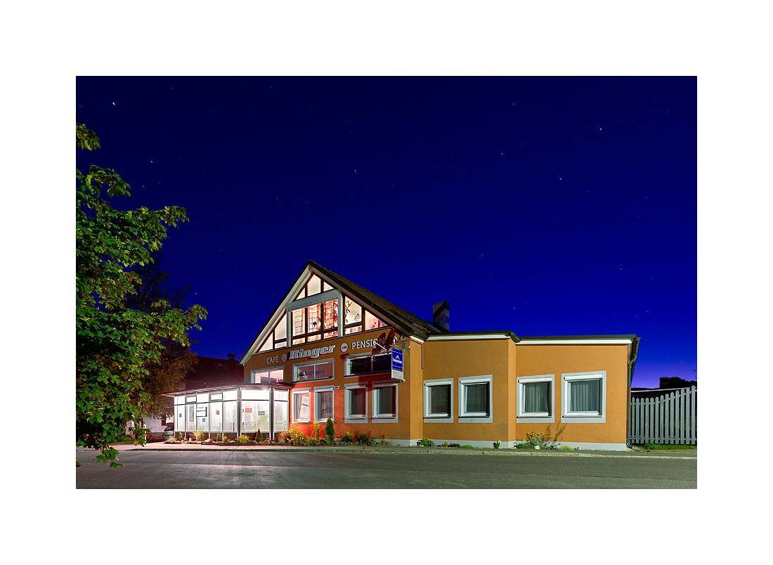 Cafe und Pension Ringer - Doppelzimmer abseits von Lärm und Hektik mit Café im Haus in Vilseck, Ostbayern