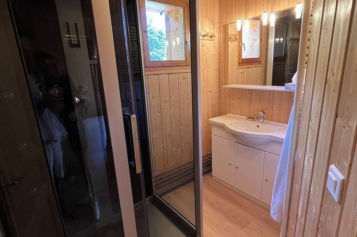 Gîte pour 10 personnes, avec balcon ainsi que sauna et jardin, animaux acceptés à Albiez-le-Jeune - 4
